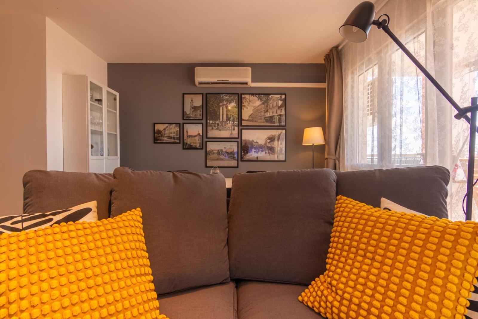 Apartman Nebo Vinkovci Exterior foto